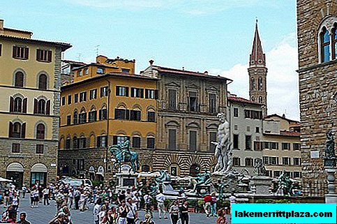 The most interesting squares of Florence