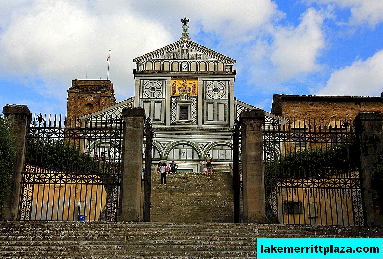 إيطاليا: كنيسة سان مينياتو آل مونتي