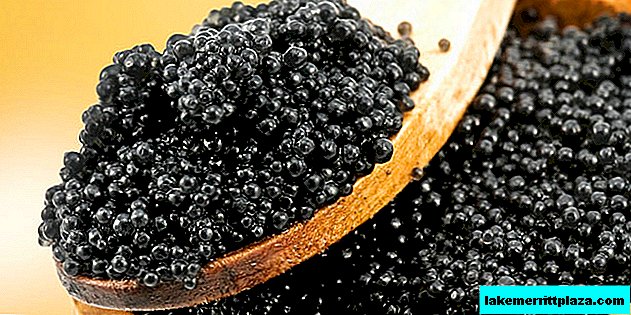 Italian politicians spent € 2 million on good wine and caviar