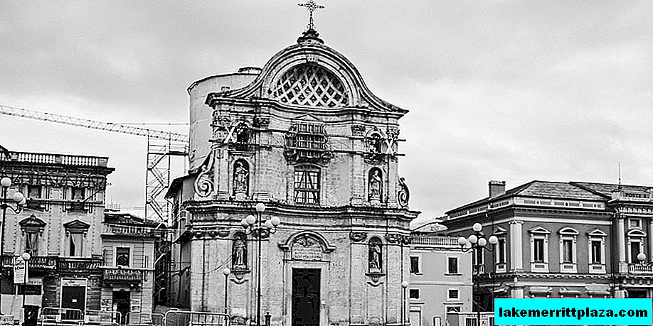 De helliges kirke i L'Aquila