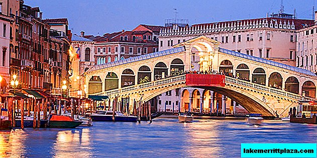 ريالتو - جسر البندقية الأكثر شعبية