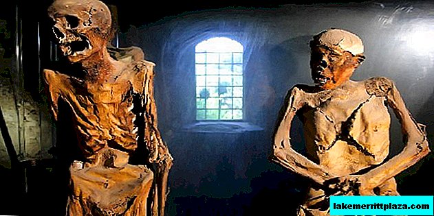 Le mystère de l'église Saint-Étienne: musée des momies en Ombrie